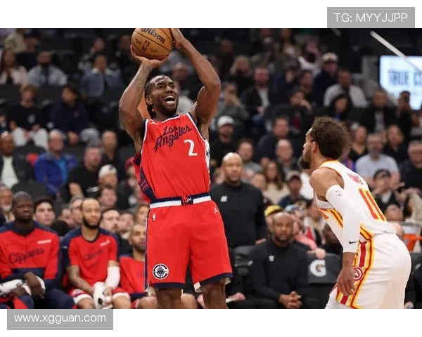 莱昂纳德状态低迷17投7中仅得18分5篮板 正负值表现引关注 莱昂纳德状态低迷17投7中仅得18分5篮板 正负值表现引关注